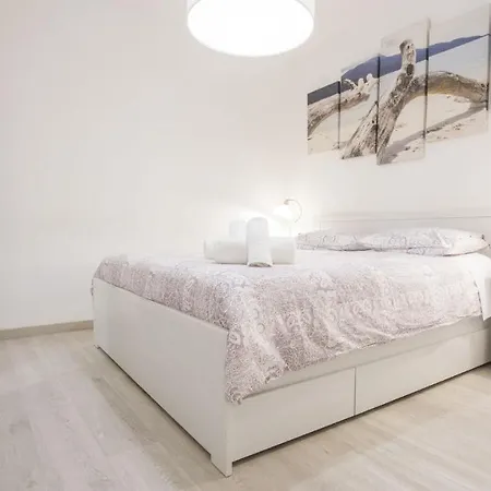 La Casa Purpura - Aloha Toledo